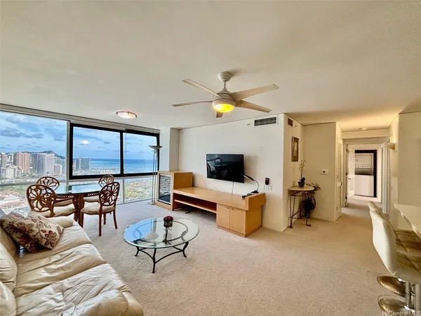 $3,300 | 88 Piikoi Street, Unit 3606, Honolulu, HI 96814