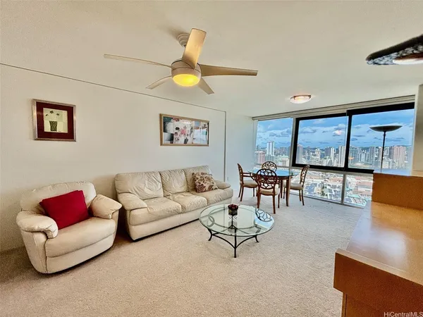 $3,300 | 88 Piikoi Street, Unit 3606, Honolulu, HI 96814