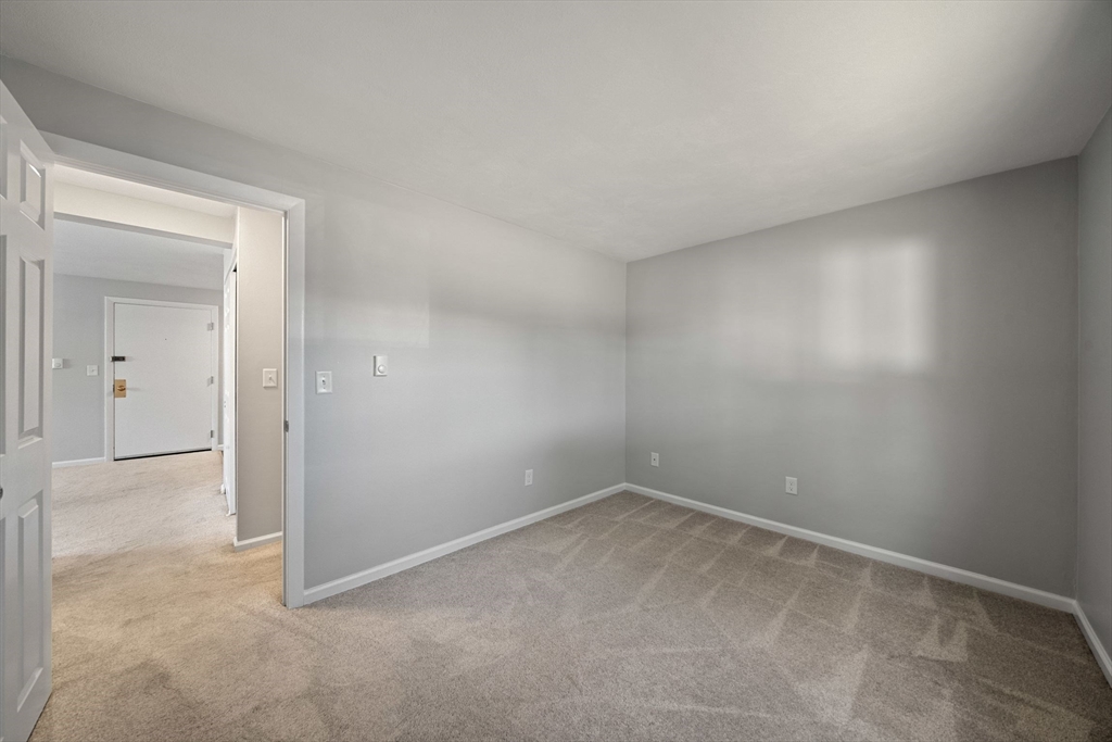 35 Bayview Terrace, Unit 7 Danvers, MA 01923 - Photo 16 of 23