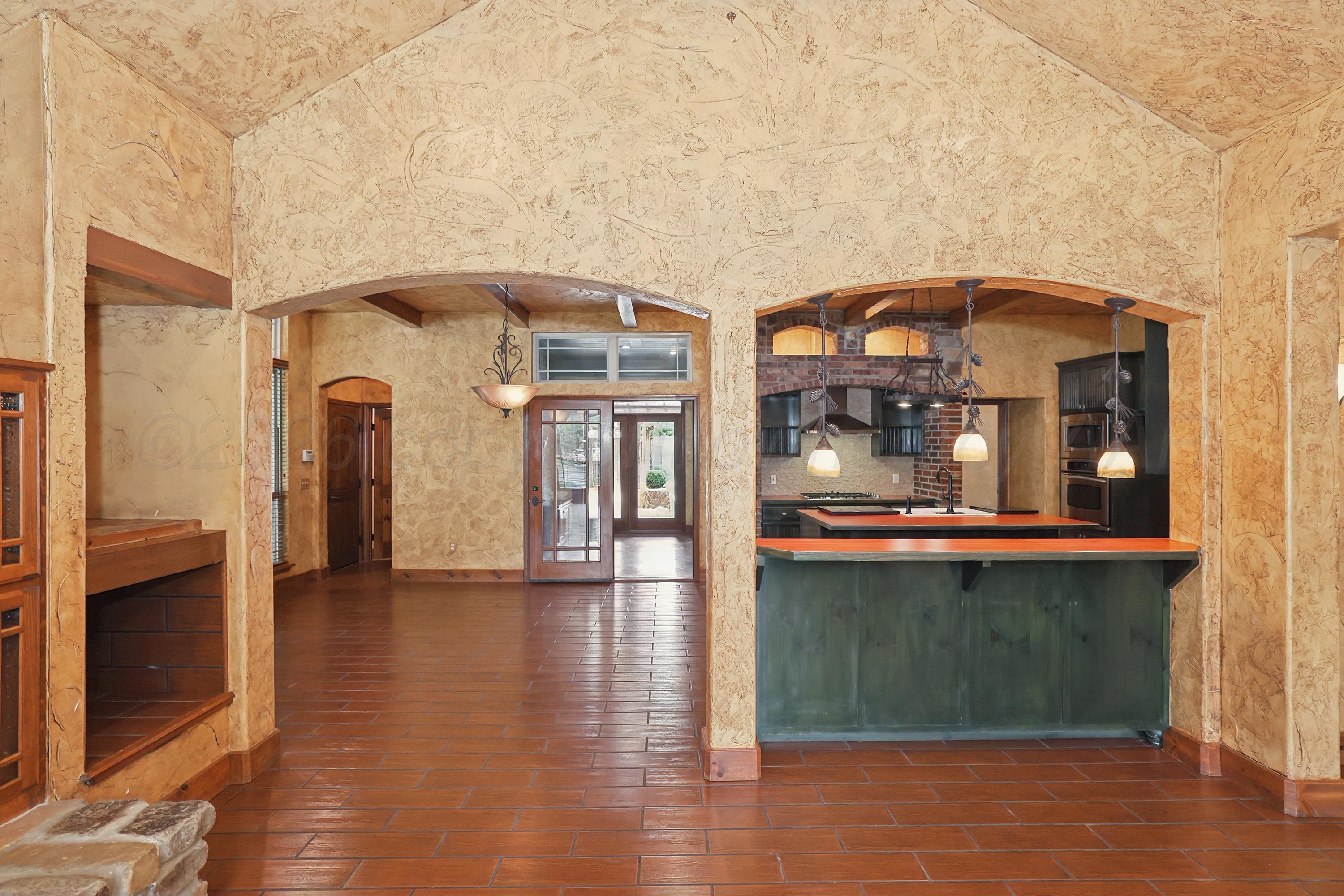 6000 Riley Elizabeth Place Amarillo, TX 79119 - Photo 6 of 35 9-Kitchen Bar