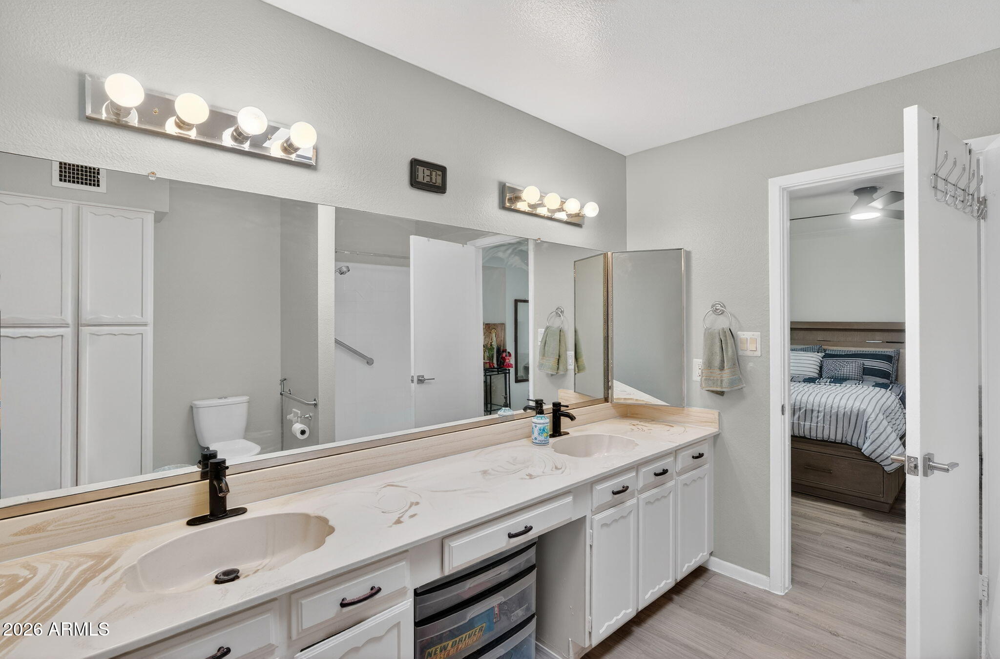 6824 North 29th Lane Phoenix, AZ 85017 - Photo 21 of 41 24-web-or-mls-21-N 29th Ln