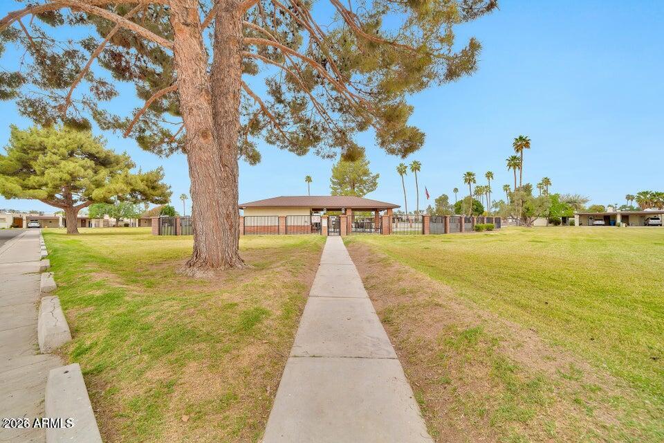 6824 North 29th Lane Phoenix, AZ 85017 - Photo 39 of 41 Community