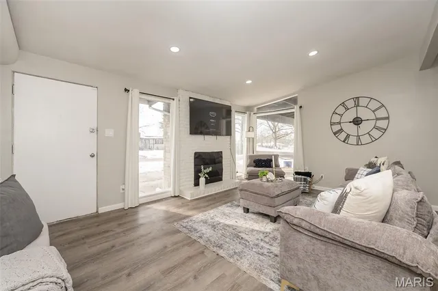 $185,000 | 7210 Berkridge Drive, Hazelwood, MO 63042