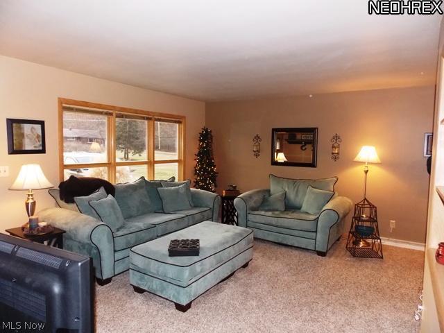 2893 Rich Road Norton, OH 44203 - Photo 5 of 22 Gallery Image 5