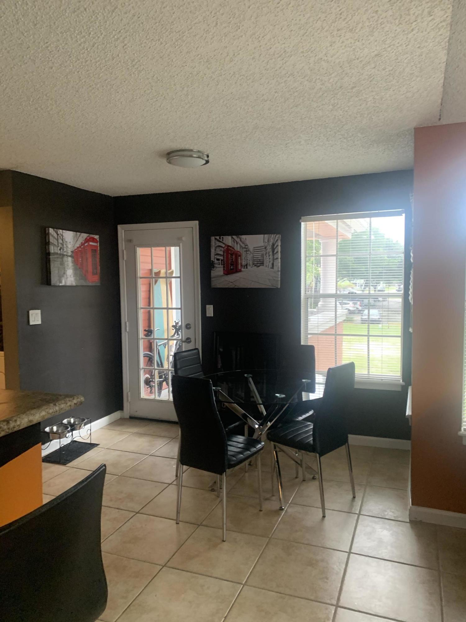 1335 Crystal Way, Unit P Delray Beach, FL 33444 - Photo 3 of 15 A6D92509-082A-4B8C-A0F7-60C40A56E678