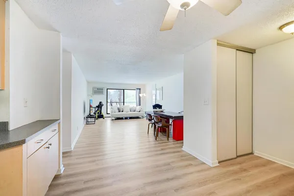 $160,000 | 4 Pine Tree Drive, Unit 110, Arden Hills, MN 55112