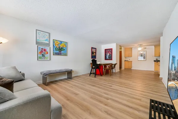 $160,000 | 4 Pine Tree Drive, Unit 110, Arden Hills, MN 55112