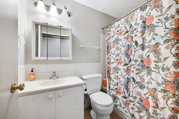 $160,000 | 4 Pine Tree Drive, Unit 110, Arden Hills, MN 55112