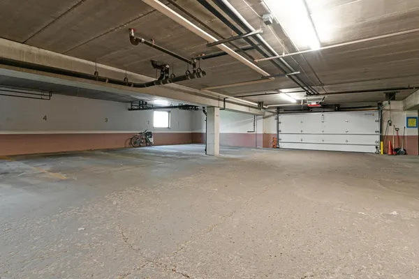 $160,000 | 4 Pine Tree Drive, Unit 110, Arden Hills, MN 55112