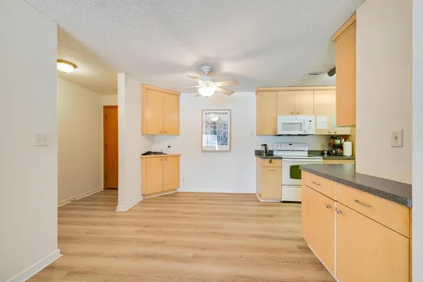 $160,000 | 4 Pine Tree Drive, Unit 110, Arden Hills, MN 55112