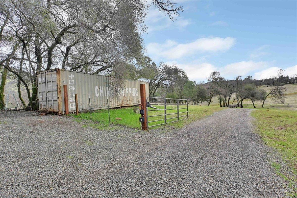 790 Los Verjeles Road Bangor, CA 95901 - Photo 10 of 97