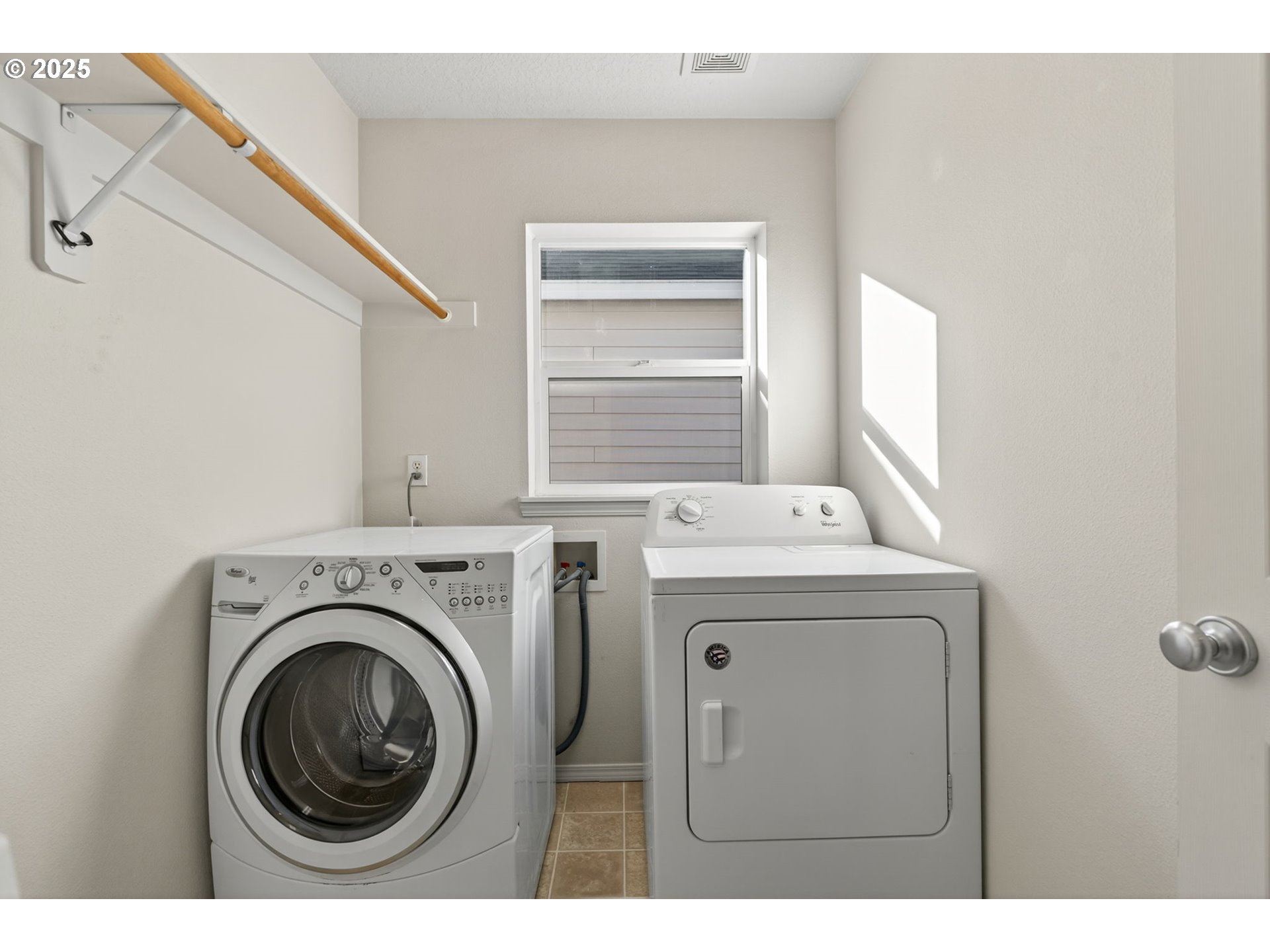 6262 Southwest 205th Avenue Beaverton, OR 97078 - Photo 26 of 36 a utility room with dryer and washer
