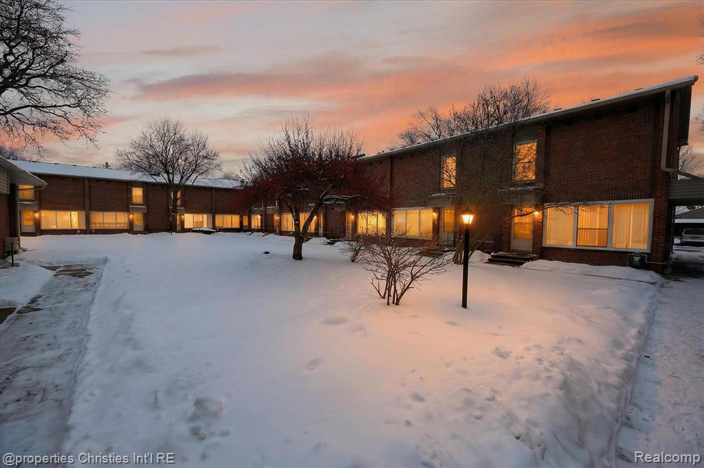 32651 Five Mile Road, Unit 15 Livonia, MI 48154 - Photo 2 of 44