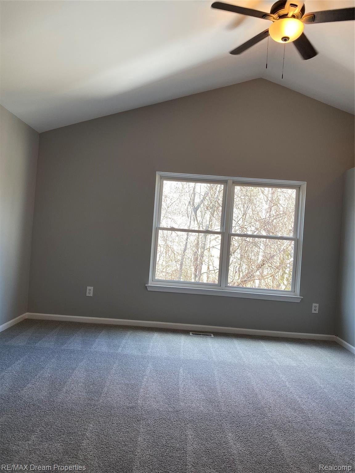 2563 Ravineside South Howell, MI 48843 - Photo 15 of 31 UP6.jpg