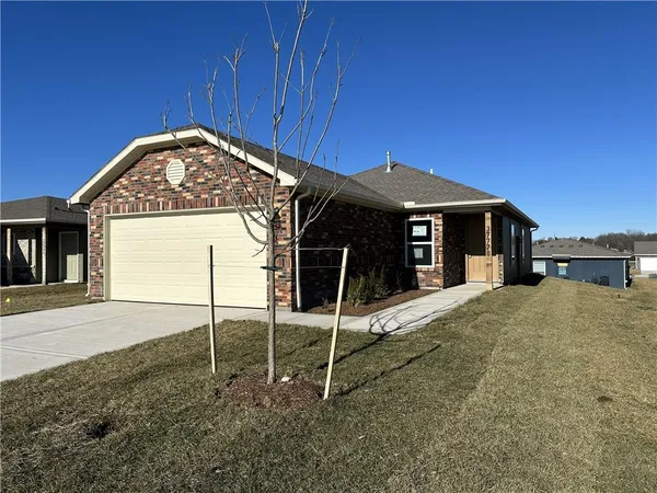 $292,000 | 37778 West 208th Terrace, Edgerton, KS 66021