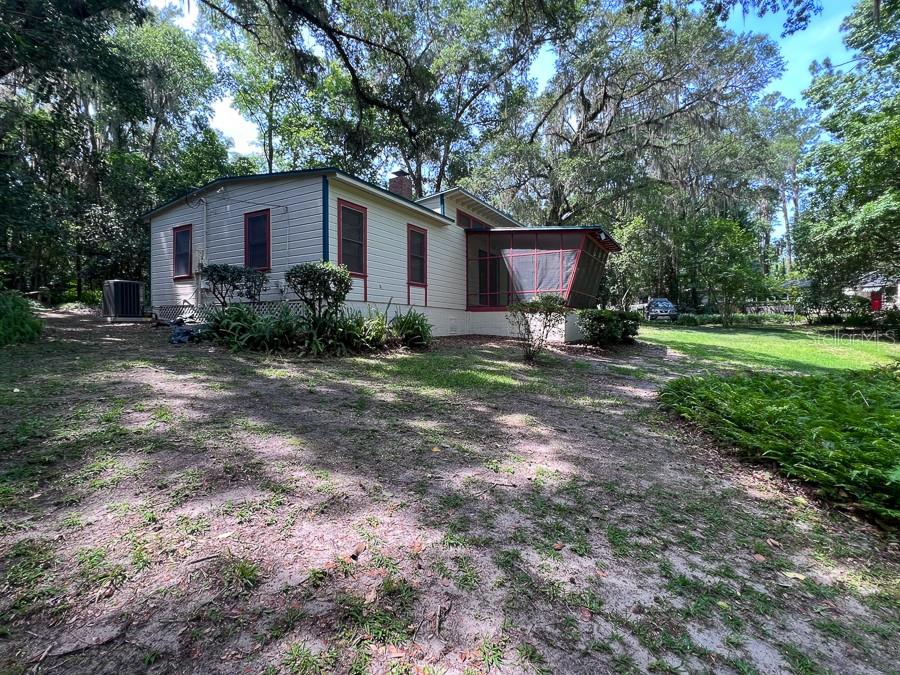 411 Northwest 26th Street Gainesville, FL 32607 - Photo 33 of 35