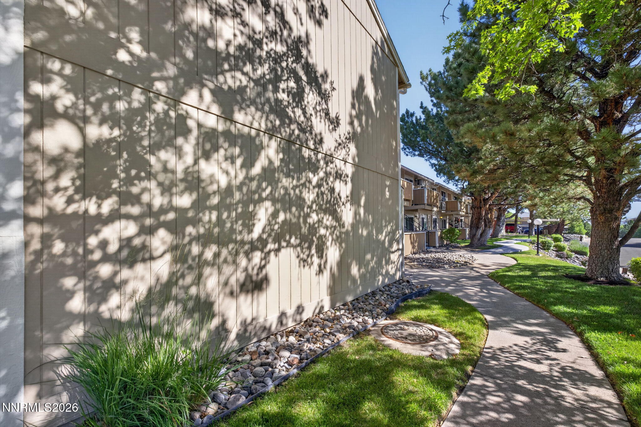 3865 East Leonesio Drive, Unit G1 Reno, NV 89512 - Photo 4 of 28 3-web-or-mls-023_IMG_2429