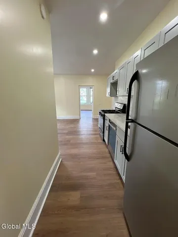 $1,800 | 126 Western Avenue, Unit 1, Albany, NY 12203