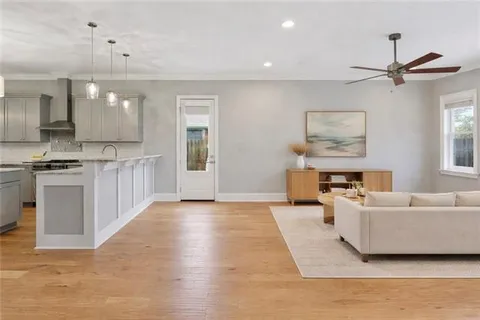 $549,000 | 1504 Carnation Avenue, Metairie, LA 70001