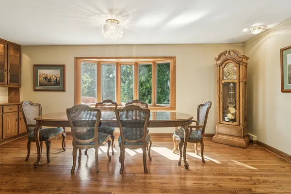 $789,000 | 24013 North Forest Drive, Lake Zurich, IL 60047