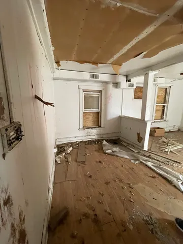 $40,000 | 501 East Mulberry Street, Bloomington, IL 61701