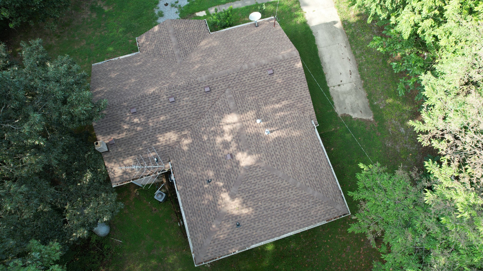 2292 South Hinton Road Southside, TN 37171 - Photo 3 of 32 an aerial view of a house