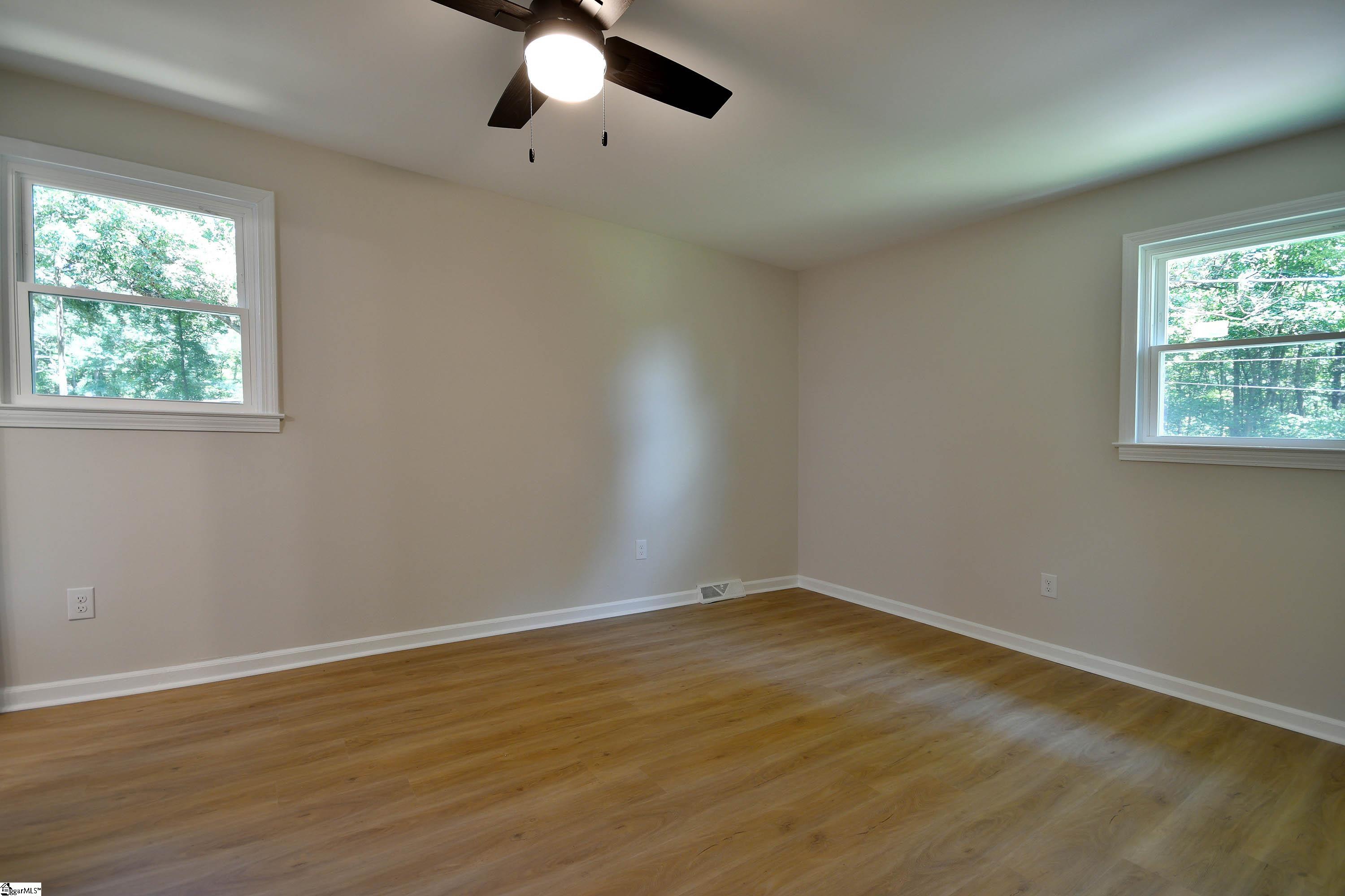529 Tigerville Road Travelers Rest, SC 29690 - Photo 21 of 34 Gallery Image 21