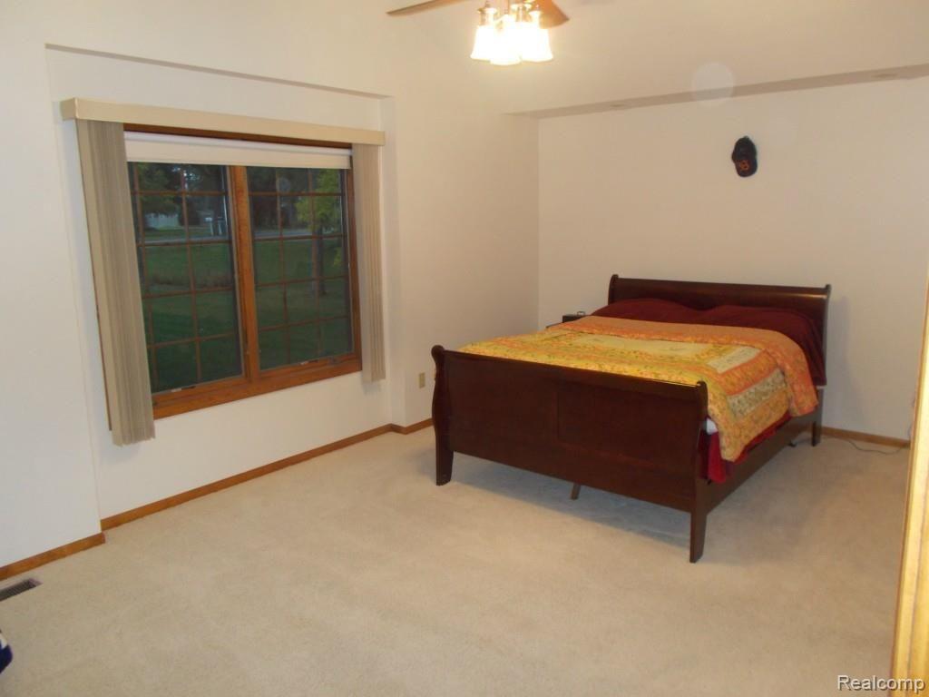 1109 Turrill Road Lapeer, MI 48446 - Photo 11 of 29 DSCN0938.jpg