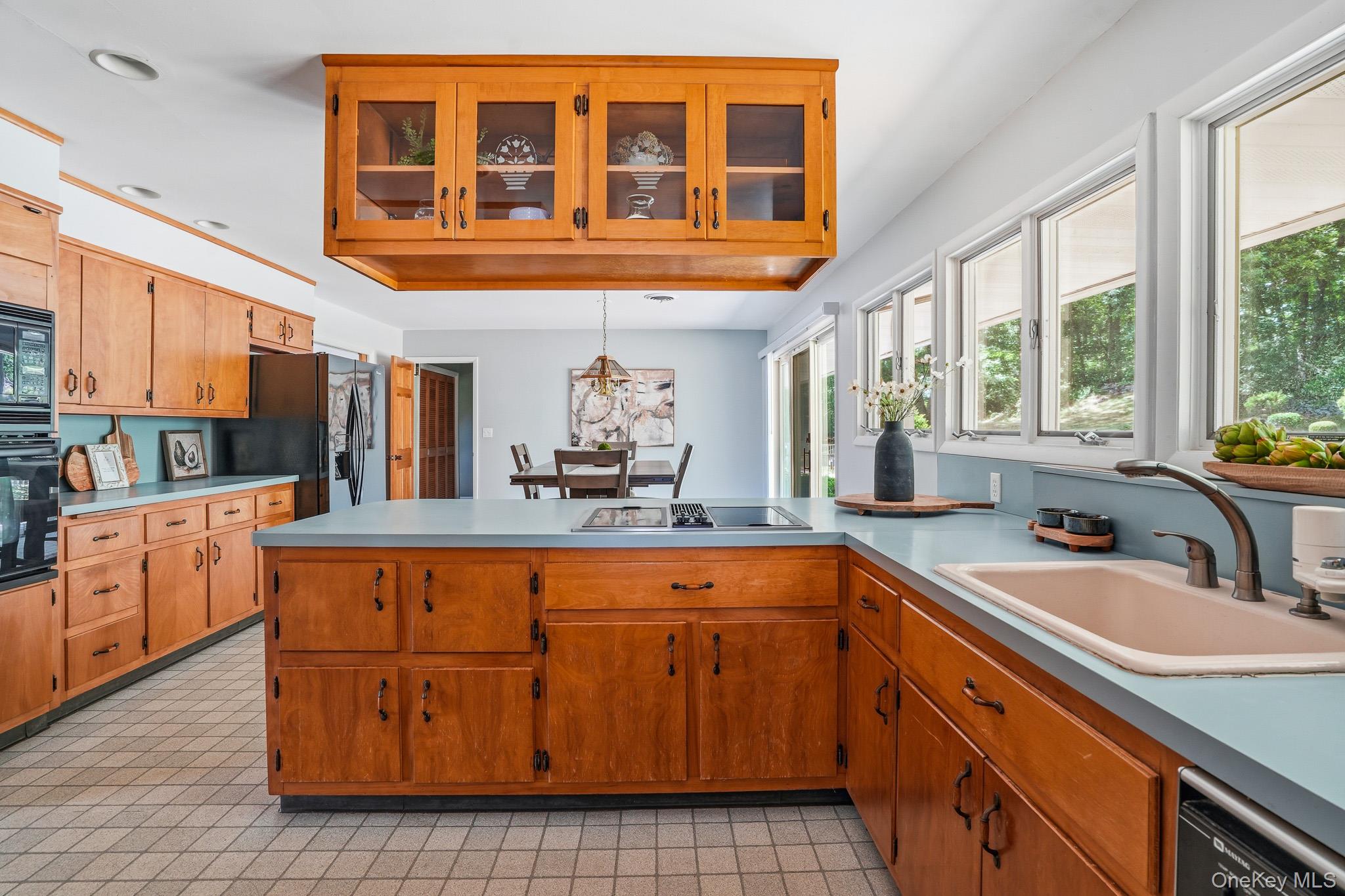 21 Vail Road Poughkeepsie, NY 12603 - Photo 12 of 43