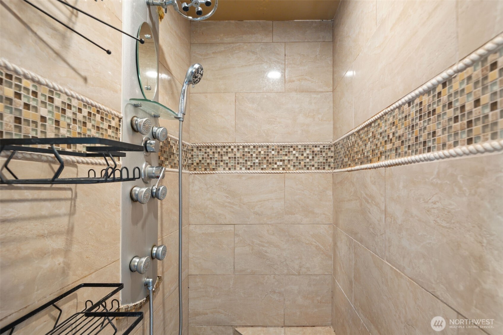 10606 Southeast 226th Street Kent, WA 98031 - Photo 18 of 40