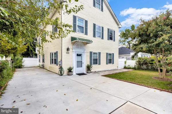 $800,000 | 403 North Horners Lane, Rockville, MD 20850