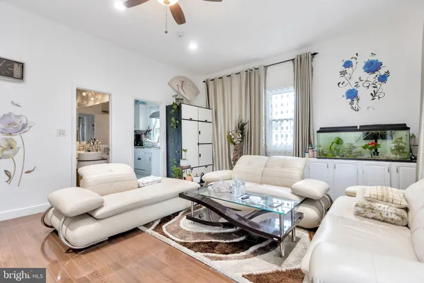 $800,000 | 403 North Horners Lane, Rockville, MD 20850