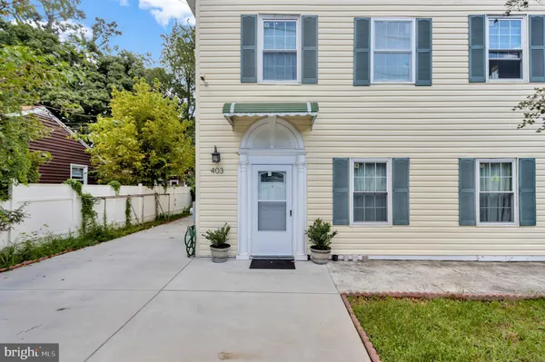 $800,000 | 403 North Horners Lane, Rockville, MD 20850