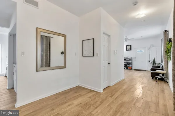 $800,000 | 403 North Horners Lane, Rockville, MD 20850