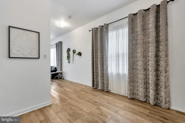 $800,000 | 403 North Horners Lane, Rockville, MD 20850
