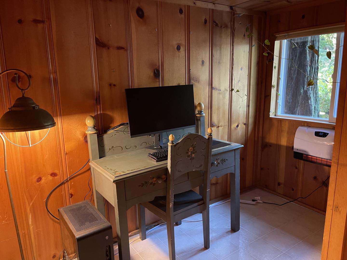155 McGaffigan Mill Road Boulder Creek, CA 95006 - Photo 10 of 23 a view of a workspace with furniture