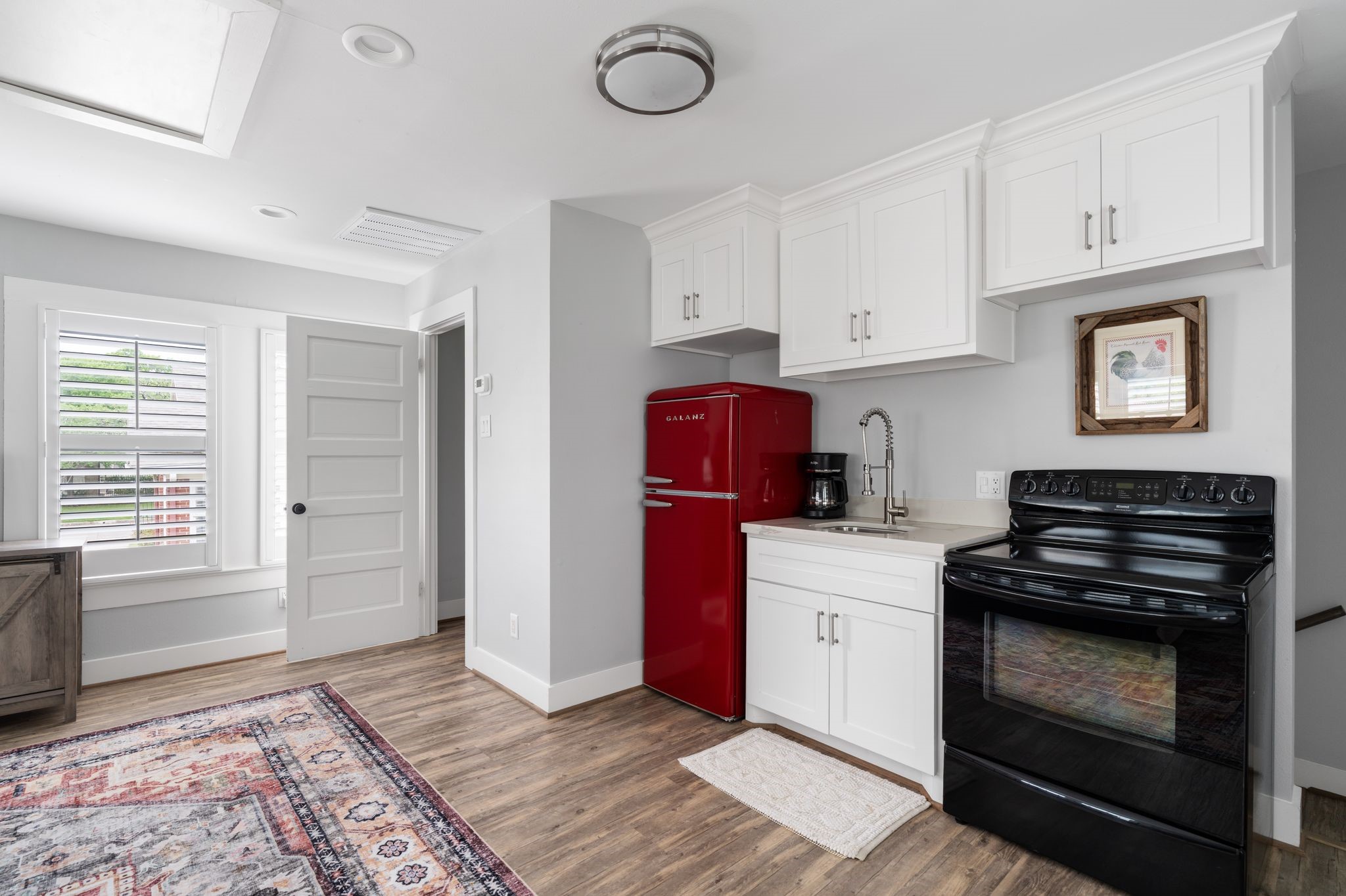 3206 Morrison Street Houston, TX 77009 - Photo 26 of 30 Beneath the apartment, you'll also find generous storage space, keeping your belongings neatly organized and out of sight.