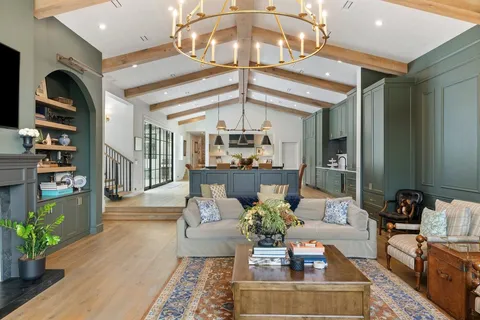 $3,900,000 | 28 Club Estates Parkway, Austin, TX 78738