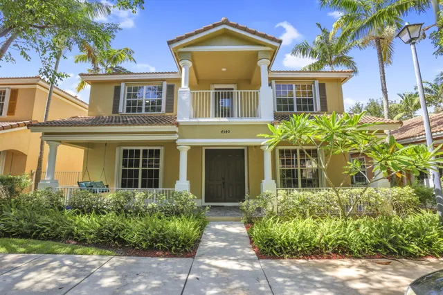 $739,999 | 4540 Highgate Drive, Delray Beach, FL 33445