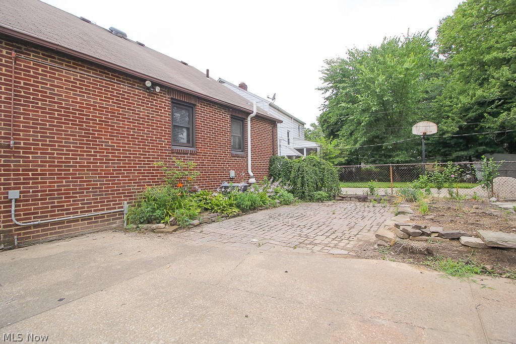 3893 Silsby Road Cleveland, OH 44111 - Photo 31 of 33 Gallery Image 31