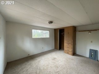 2011 Bear Flat Road Chemult, OR 97731 - Photo 11 of 16 Gallery Image 11
