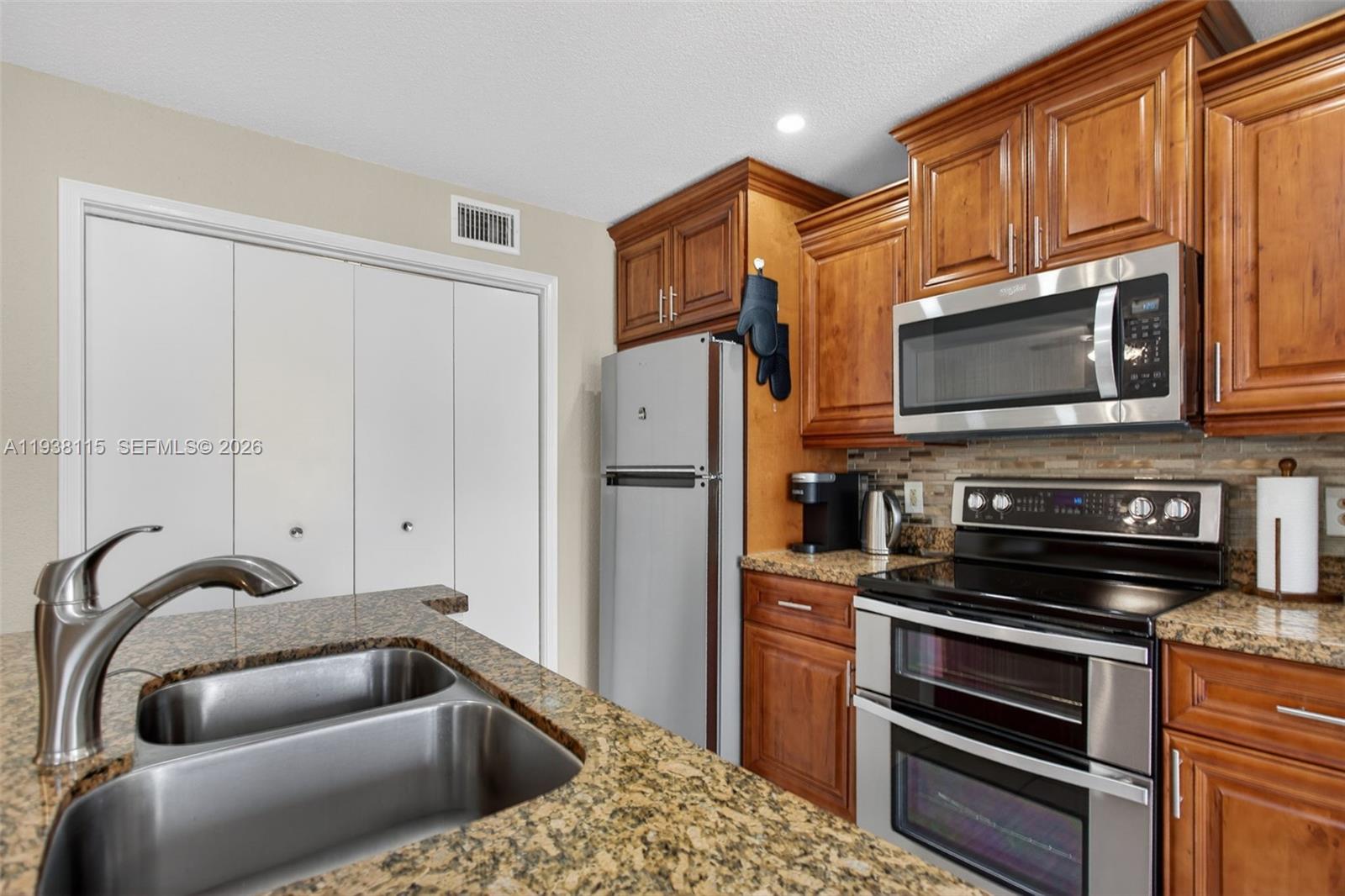 777 Riverside Drive, Unit 1517 Coral Springs, FL 33071 - Photo 8 of 29
