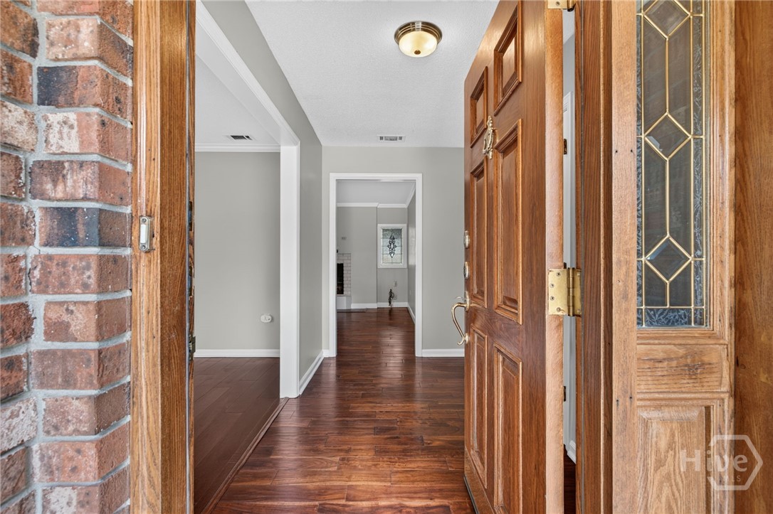 304 Wellington Road Savannah, GA 31410 - Photo 7 of 71 Gallery Image 7