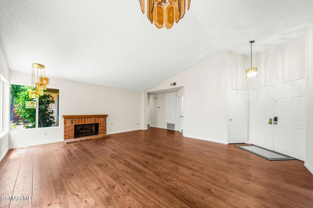 6793 Pecan Avenue Moorpark, CA 93021 - Photo 9 of 47