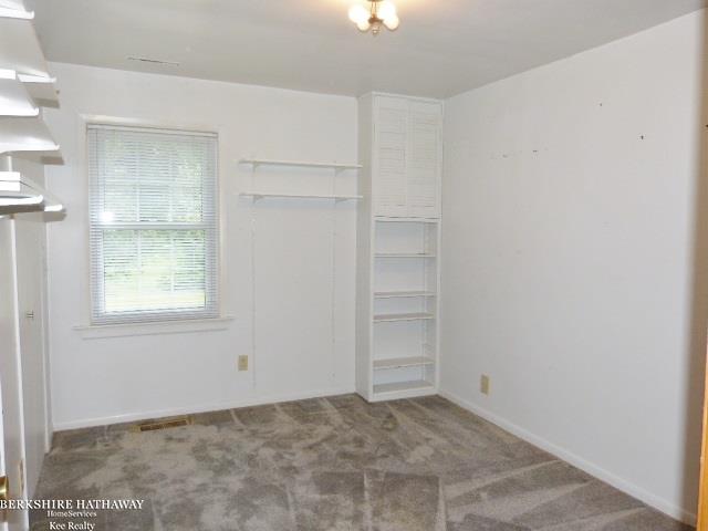 5404 Chicago Road Warren, MI 48092 - Photo 24 of 36 31323794-23.JPG