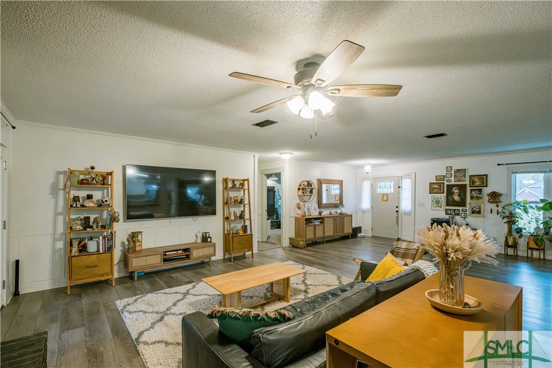 415 Martin Road Hinesville, GA 31313 - Photo 5 of 43
