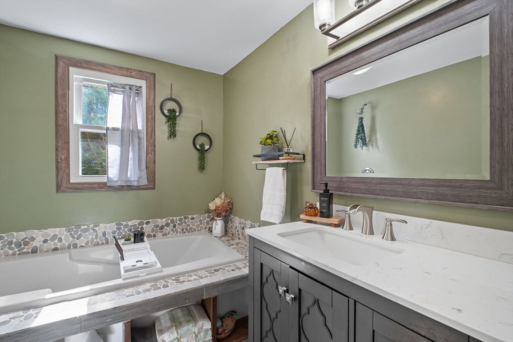 199 Cady Street Ludlow, MA 01056 - Photo 17 of 29