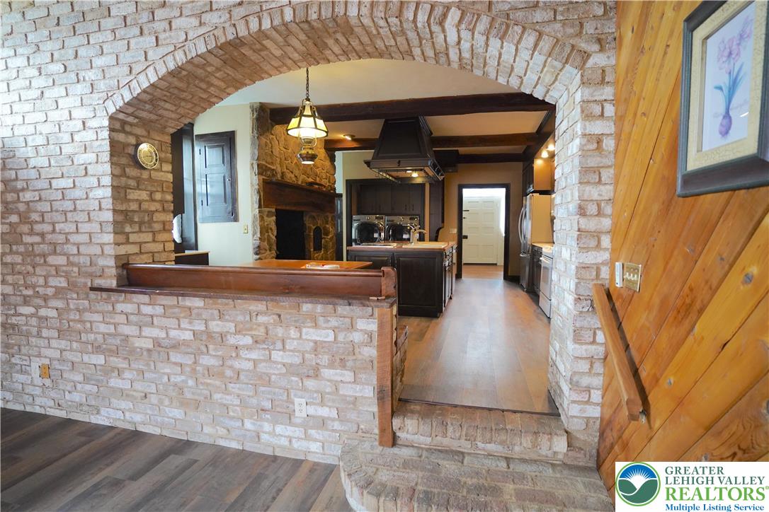 9020 Schantz Road Breinigsville, PA 18031 - Photo 4 of 26