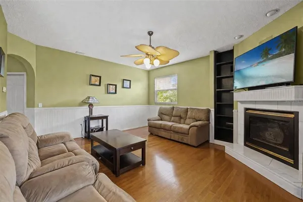 $599,000 | 4922 Edgewater Lane, Oldsmar, FL 34677
