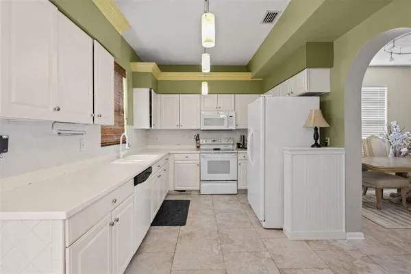 $599,000 | 4922 Edgewater Lane, Oldsmar, FL 34677